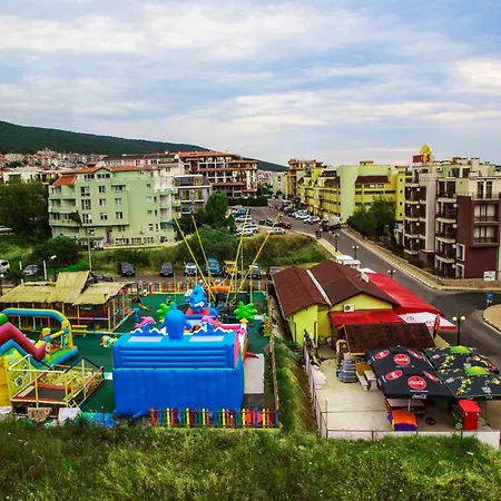 Ξενοδοχείο με διαμερίσματα Anthony Complex